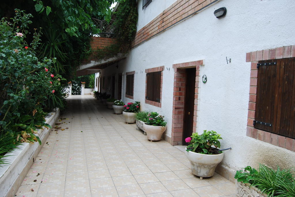 Apartamentos Les Moreres Duesaigues Ngoại thất bức ảnh
